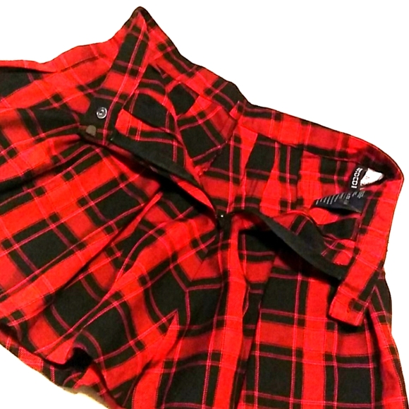 NWOT H&M Divided Red & Blk Plaid Mini Skater Skirt - Picture 6 of 10